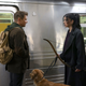 Imagen para el artículo titulado Hawkeye comienza con un vistazo al pasado, otro al futuro y una Kate Bishop que es lo mejor de la serie hasta ahora